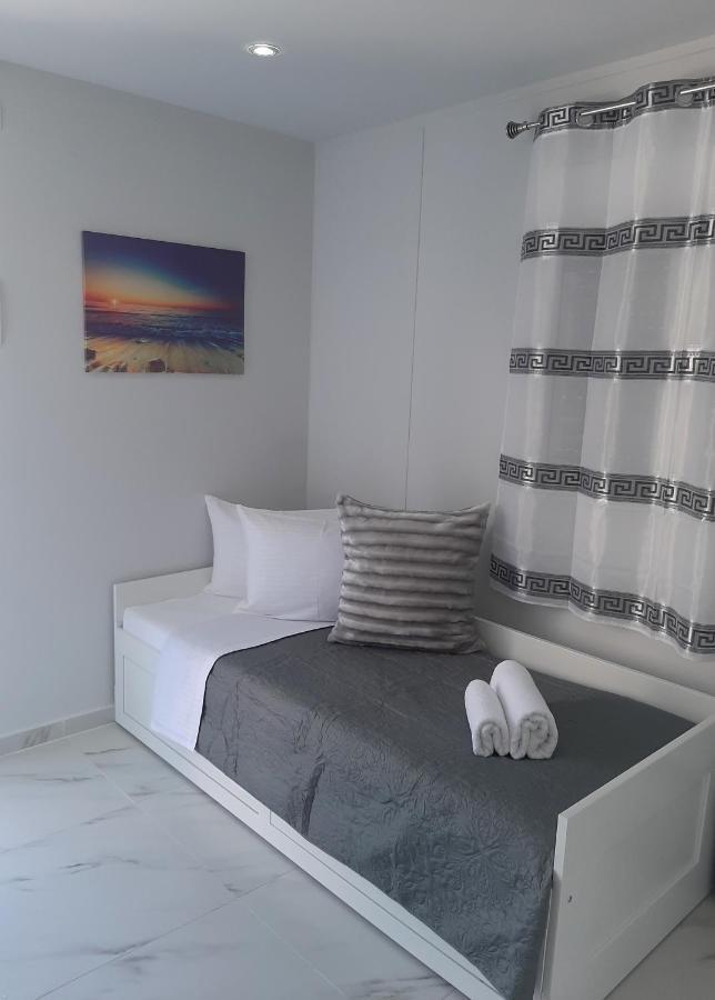 Krikonis Apartments Near Athens Airport Αρτέμιδα Εξωτερικό φωτογραφία